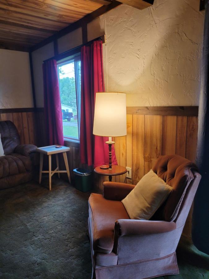 Little River Inn Motel Leon 외부 사진