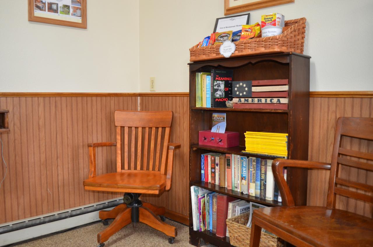Little River Inn Motel Leon 외부 사진