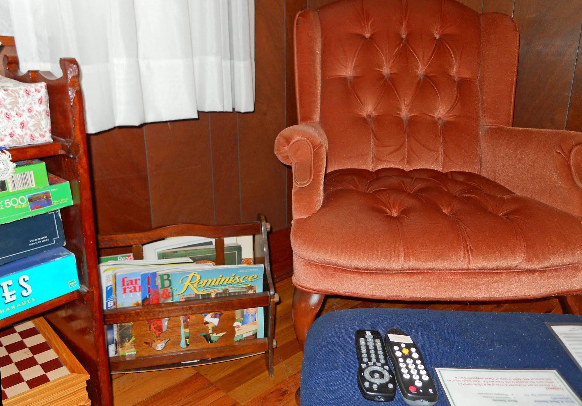 Little River Inn Motel Leon 외부 사진