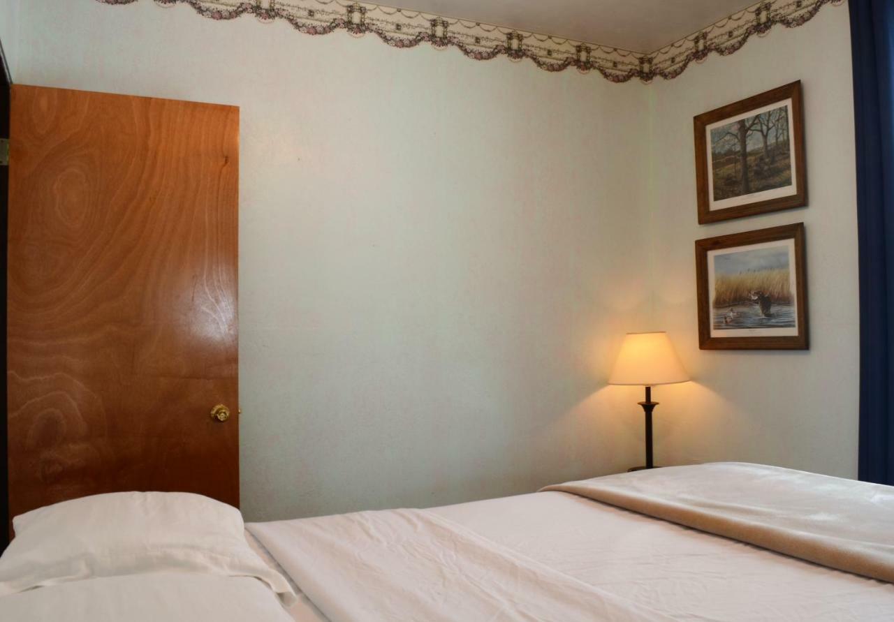 Little River Inn Motel Leon 외부 사진
