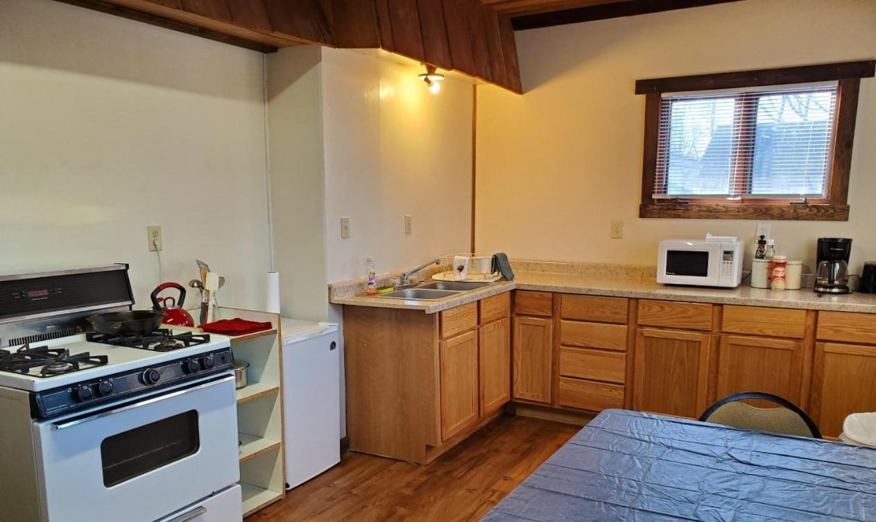 Little River Inn Motel Leon 외부 사진