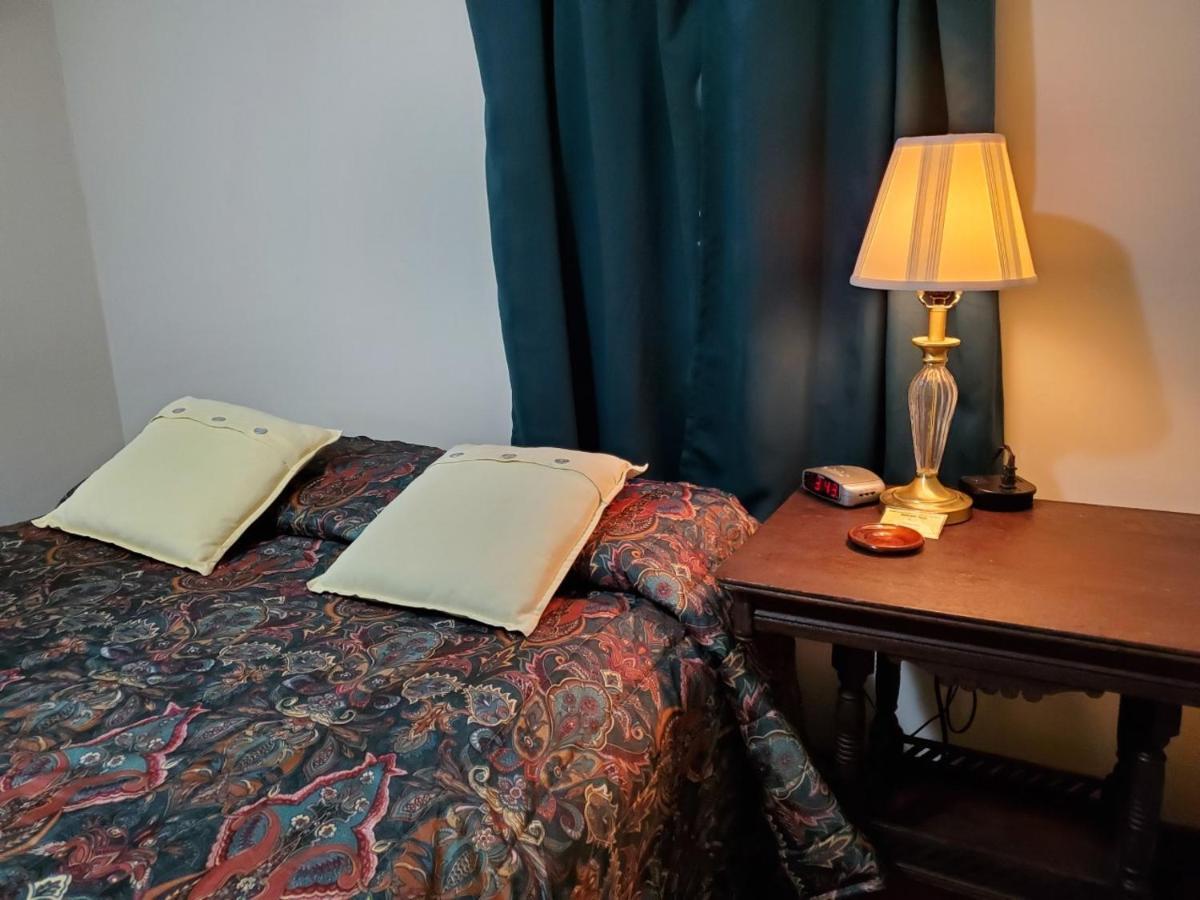 Little River Inn Motel Leon 외부 사진